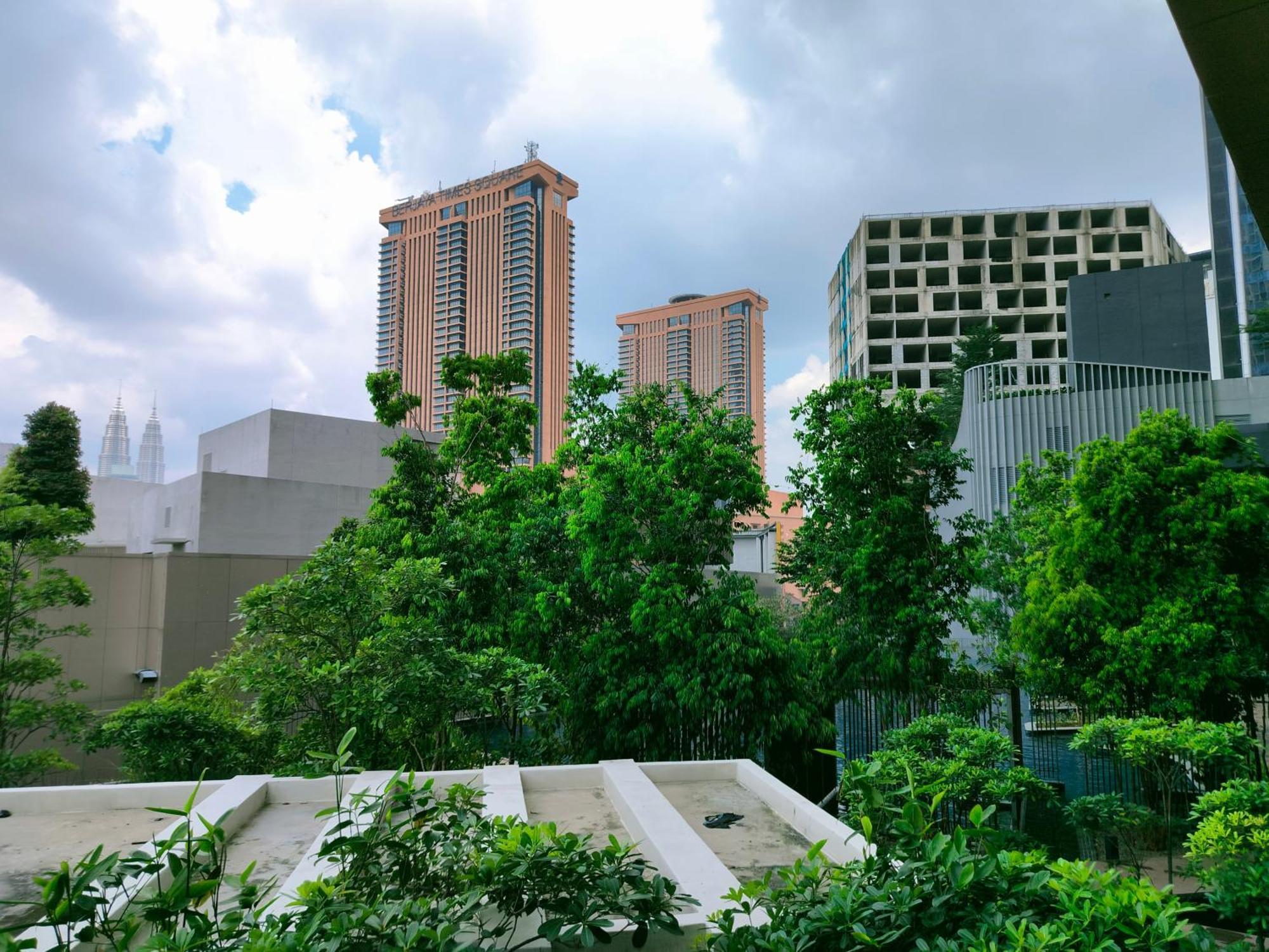 Lucentia Residence Has An Amazing Pool Kuala Lumpur Exterior photo